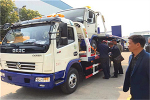 中江汽车道路救援拖车价格